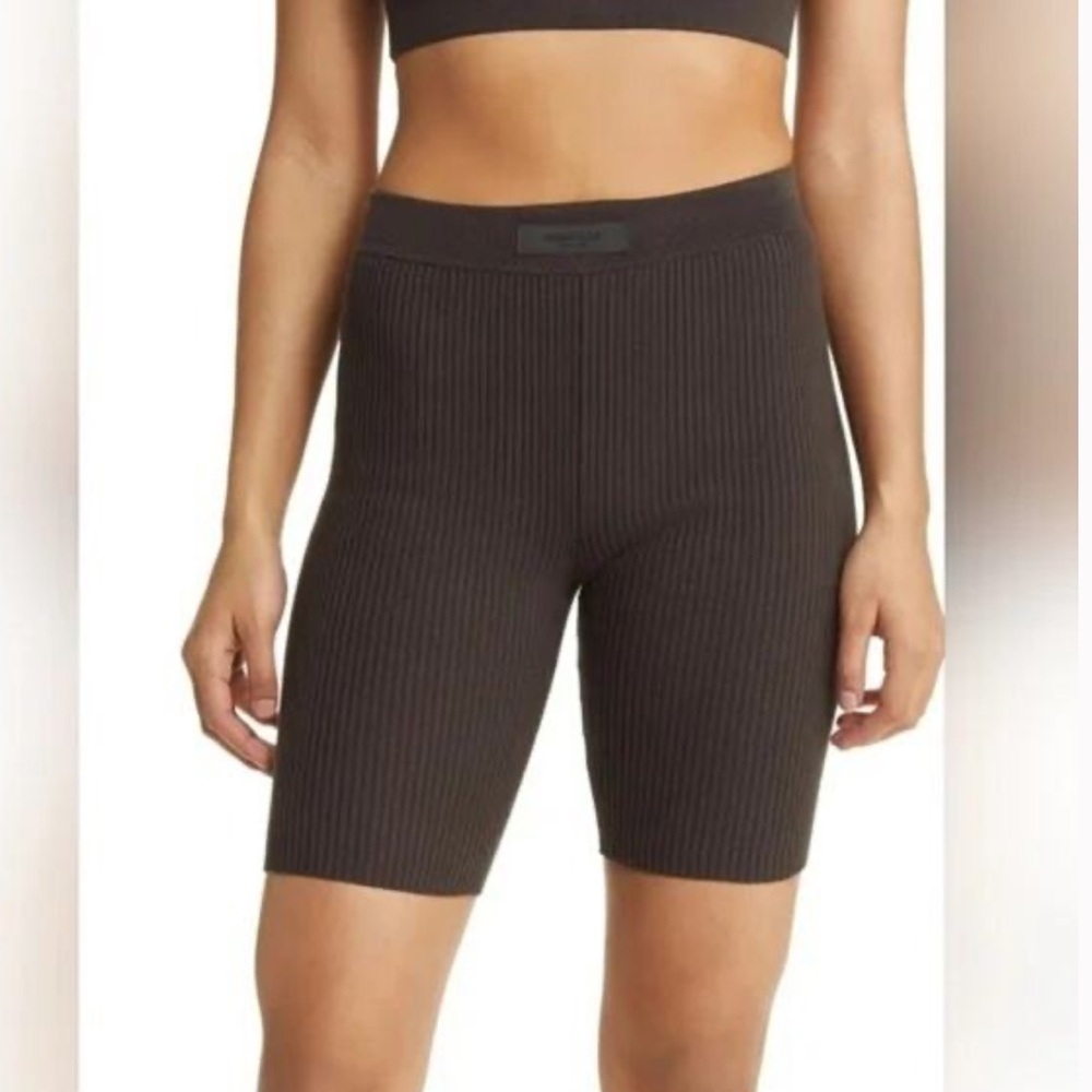 Essentials Fear of God Ribbed Knit Bike Shorts Women’s XS Brown